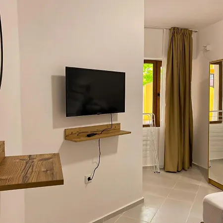 Casa Ξενοδοχείο *