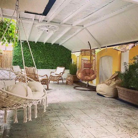 Casa Beach Hotel *